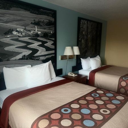 ซูเปอร์ 8 บาย วินด์แฮม สปาร์ตา Motel Sparta ภายนอก รูปภาพ
