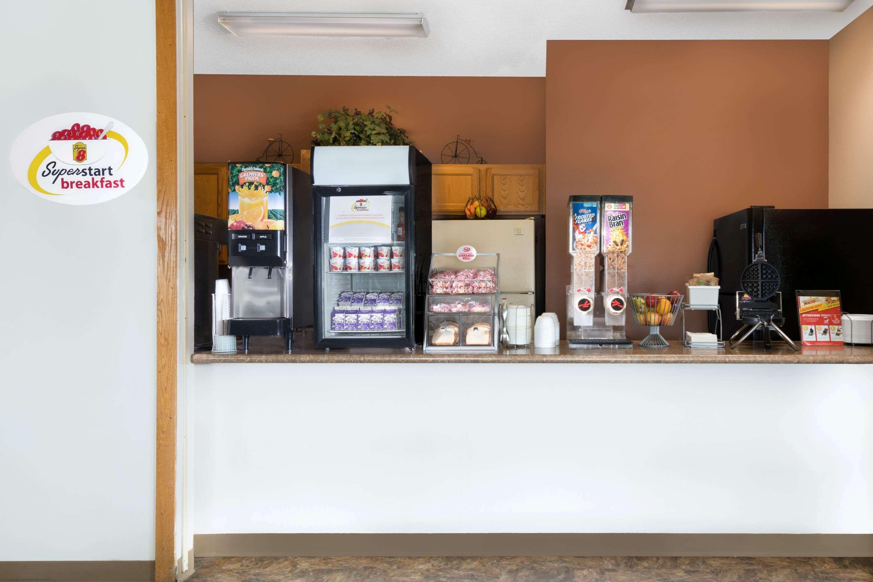 ซูเปอร์ 8 บาย วินด์แฮม สปาร์ตา Motel Sparta ภายนอก รูปภาพ