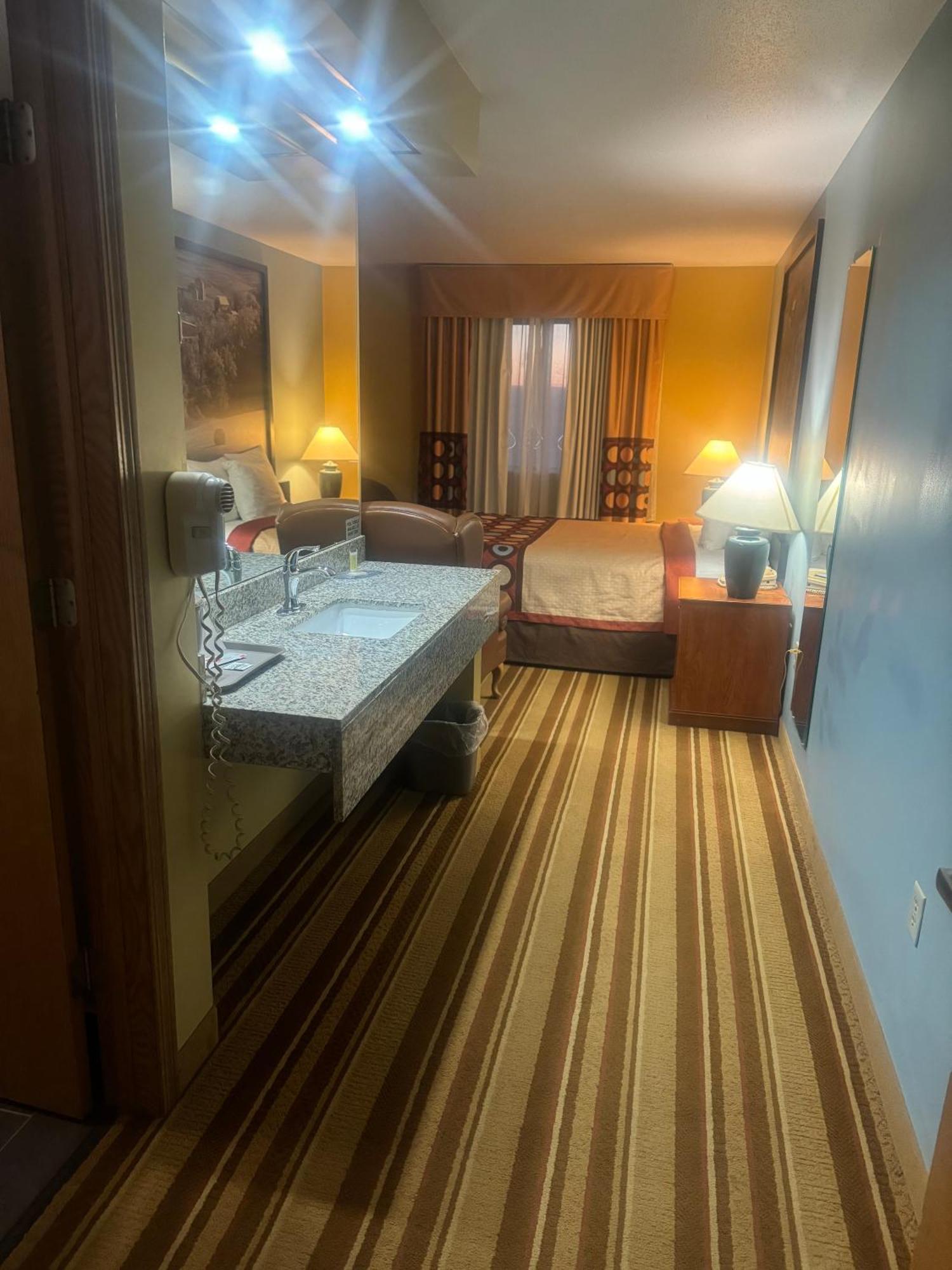 ซูเปอร์ 8 บาย วินด์แฮม สปาร์ตา Motel Sparta ภายนอก รูปภาพ