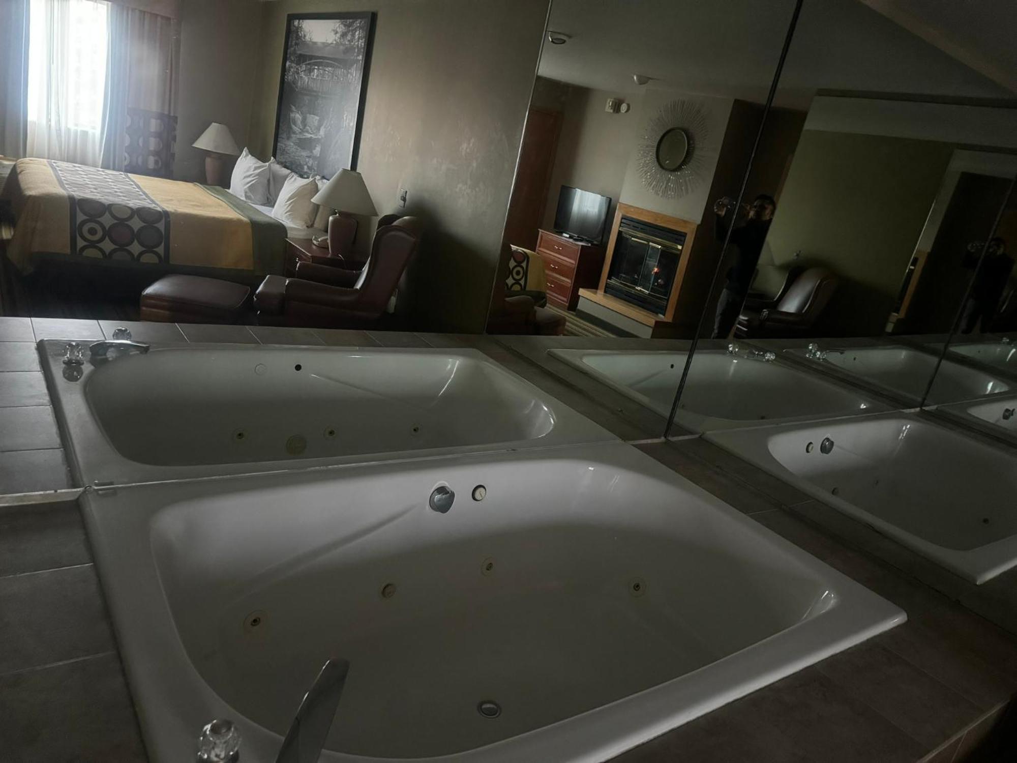 ซูเปอร์ 8 บาย วินด์แฮม สปาร์ตา Motel Sparta ภายนอก รูปภาพ